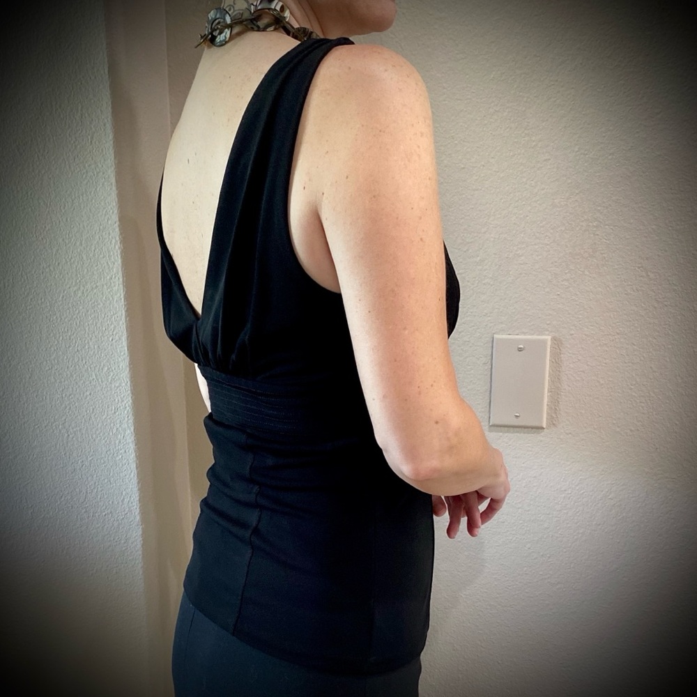 Last chance🦋Anne Klein dressy v-neck black tank S